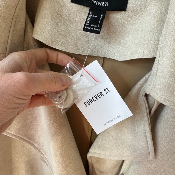 Forever 21 Champagne Pearl Trench Coat - Picture 3 of 6
